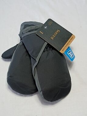 NWT Igloos Gray and Black Insulated Winter Mittens Youth Small/Medium
